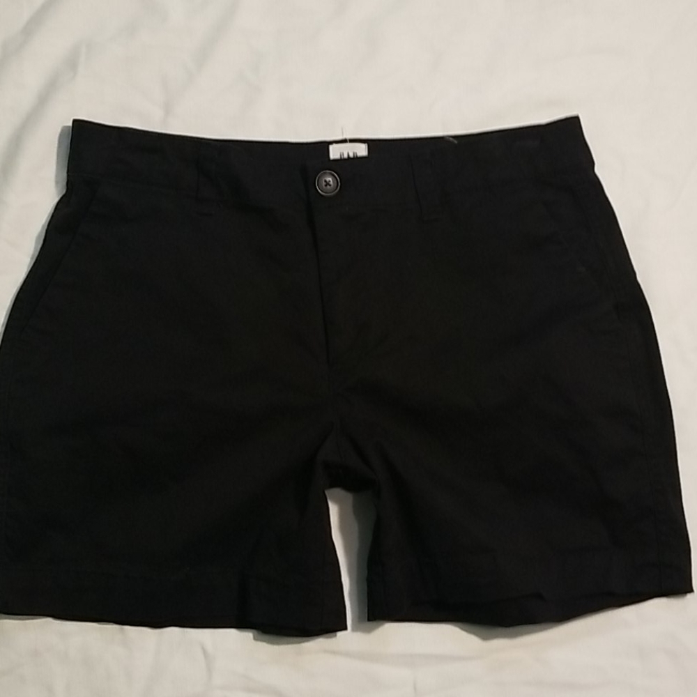 GAP City Short  Flat Black size 2 chino